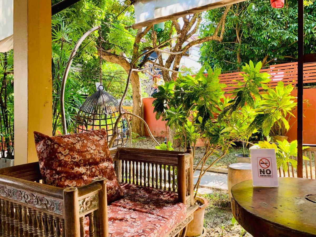 Thapae Boutique House Hotel Chiang Mai Bagian luar foto