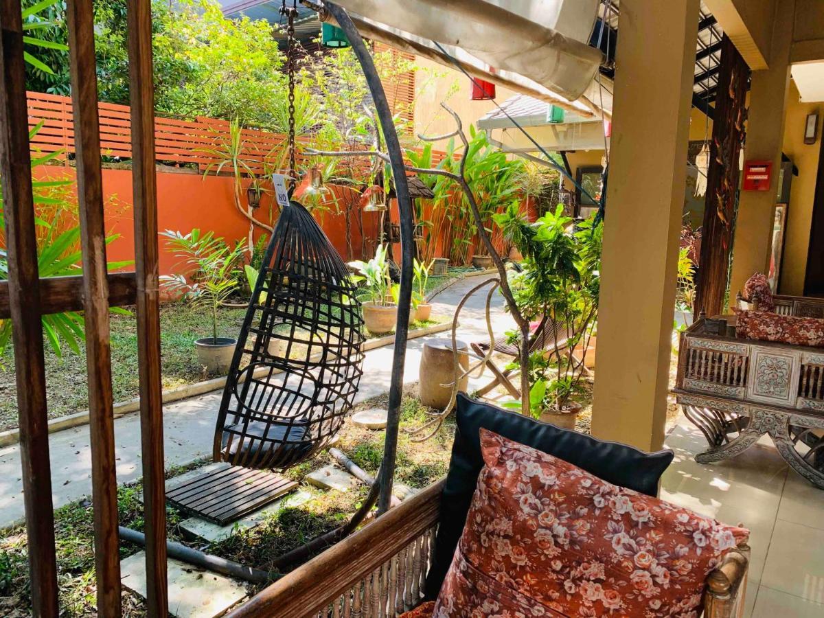 Thapae Boutique House Hotel Chiang Mai Bagian luar foto
