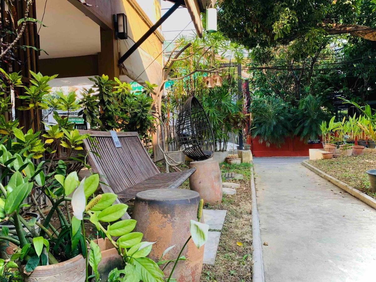 Thapae Boutique House Hotel Chiang Mai Bagian luar foto