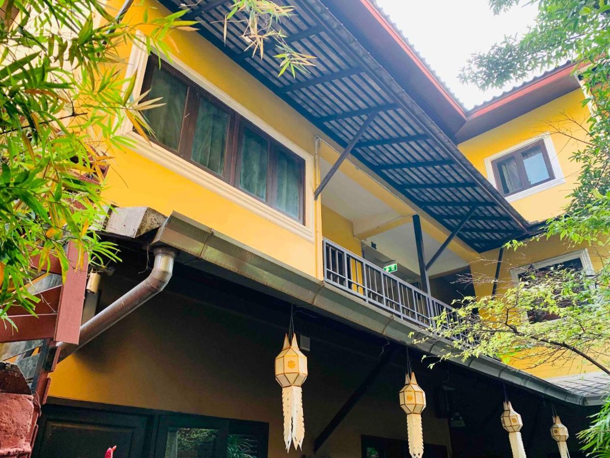 Thapae Boutique House Hotel Chiang Mai Bagian luar foto
