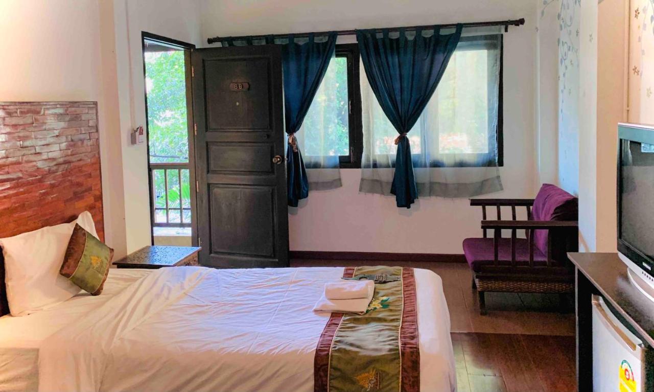Thapae Boutique House Hotel Chiang Mai Bagian luar foto
