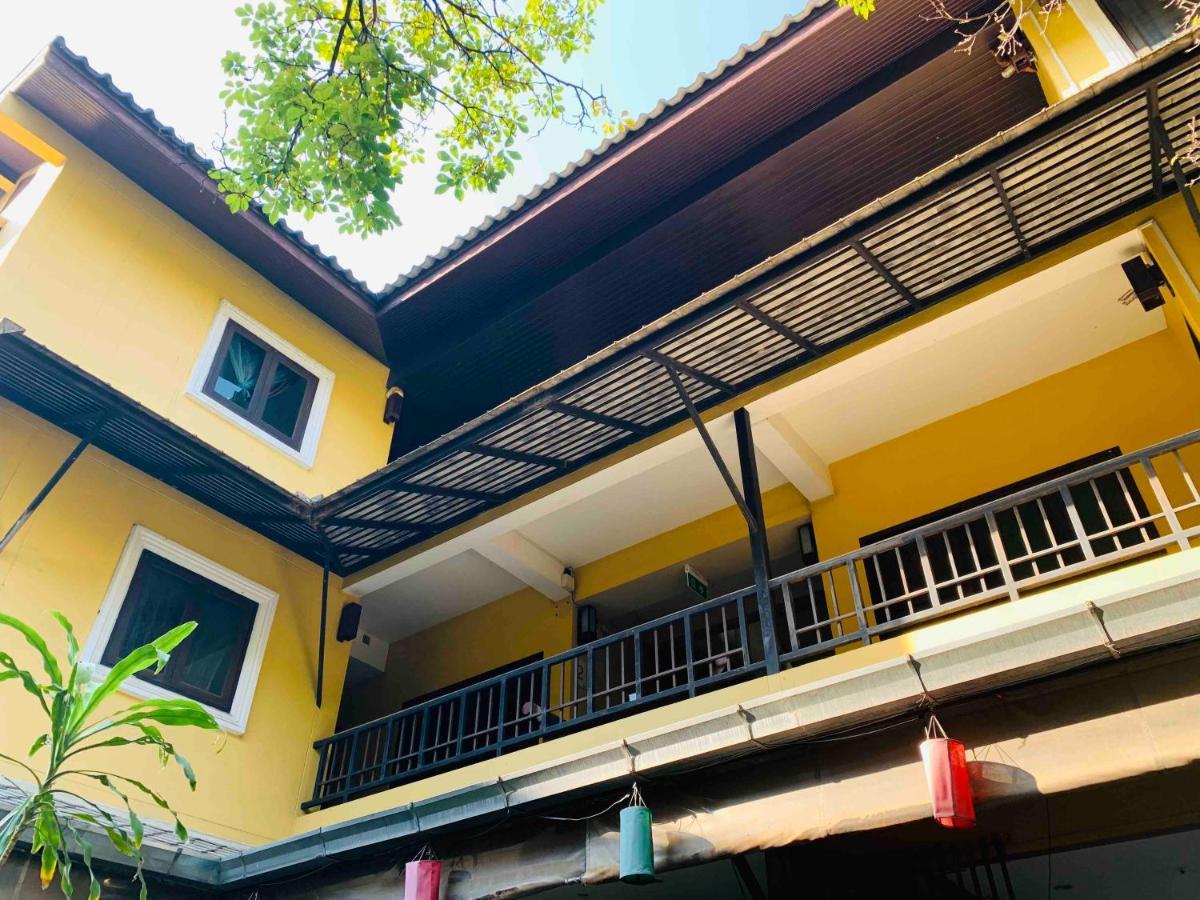 Thapae Boutique House Hotel Chiang Mai Bagian luar foto
