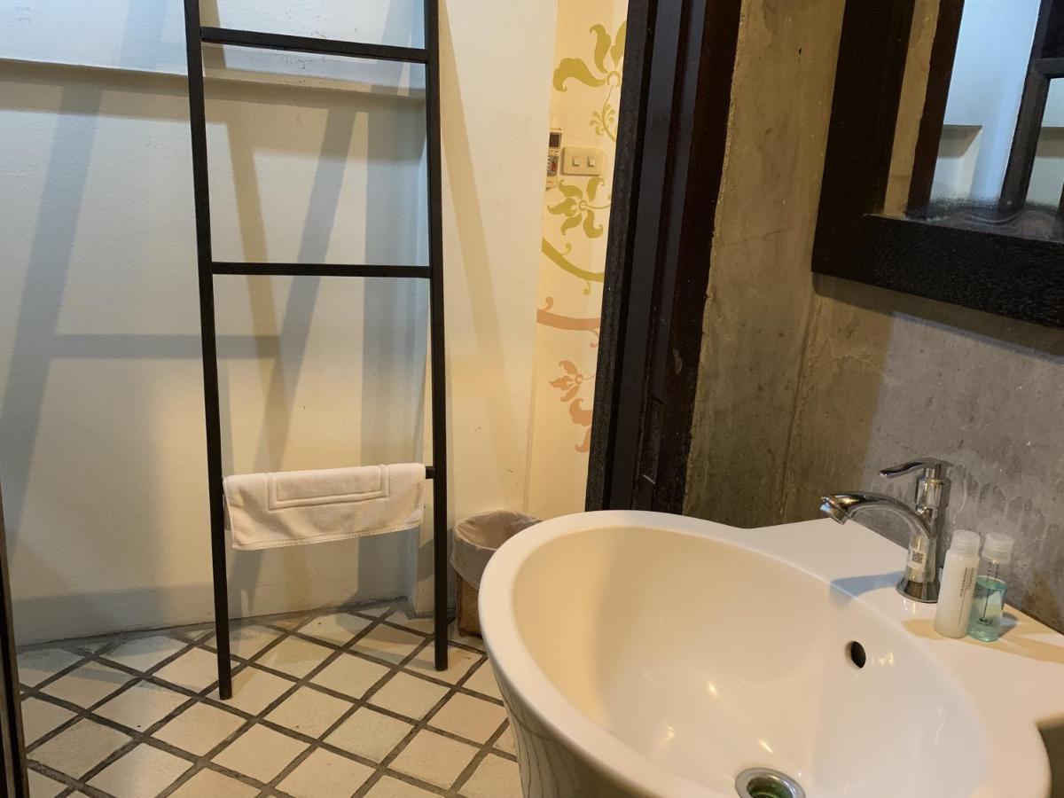 Thapae Boutique House Hotel Chiang Mai Bagian luar foto