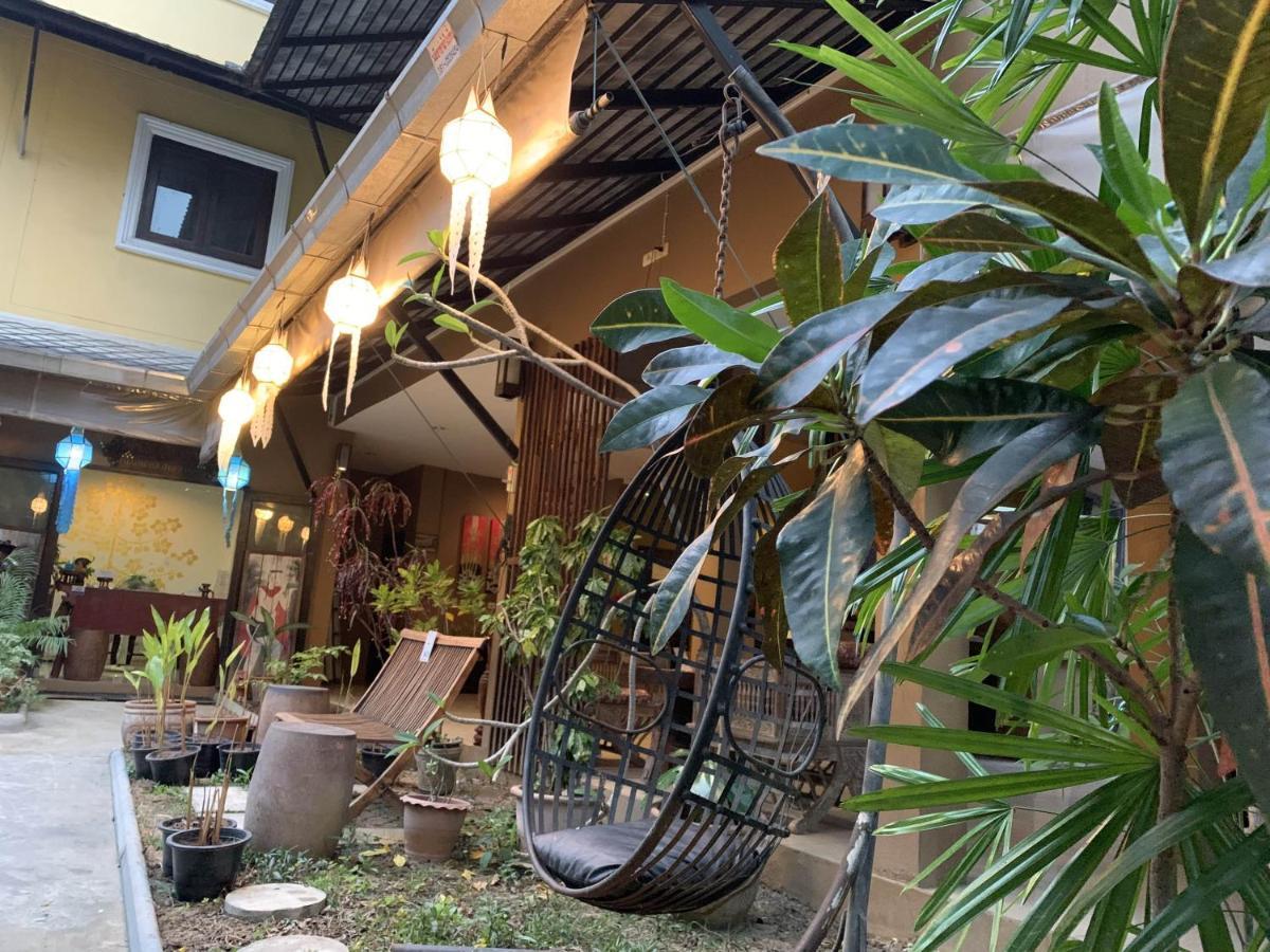 Thapae Boutique House Hotel Chiang Mai Bagian luar foto