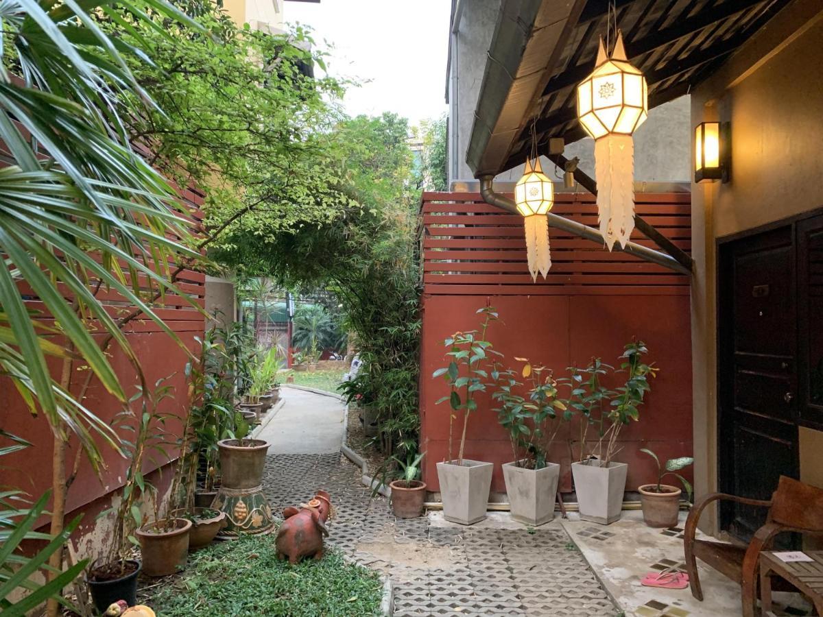 Thapae Boutique House Hotel Chiang Mai Bagian luar foto